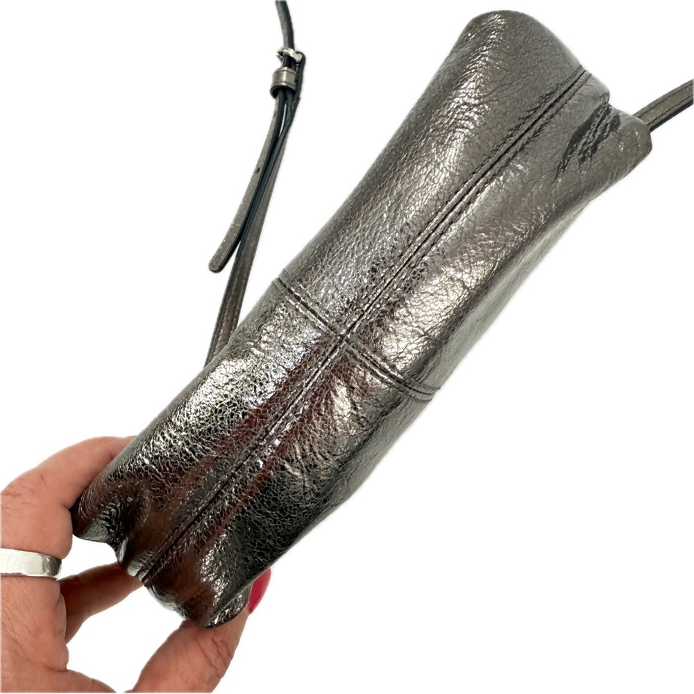 Coach Metallic Pewter Silver Patent Leather Crossbody Bag Poppy Scribble Logo - Picture 9 of 16